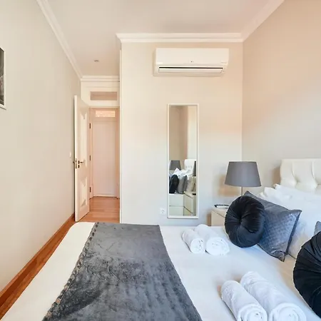 カサ ポルトゥゲーザ プラタ リスボン